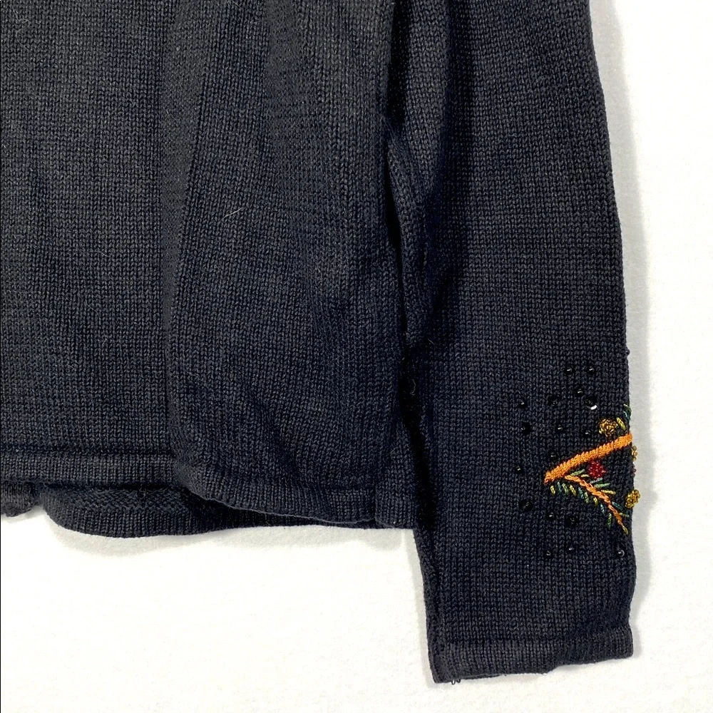 Heirloom Collectibles Women's Black Zip Front Sweater Embellished Cardinals PXL - Picture 9 of 9
